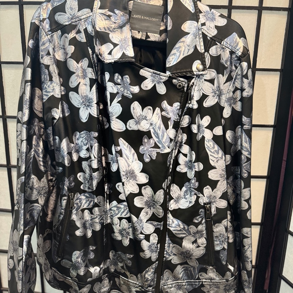 Kate & Mallory 1X Black and Silver Metallic Floral Faux Leather Moto Jacket